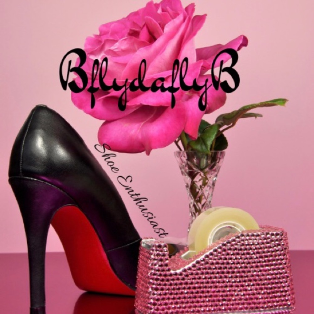 Hi, I’m Tucker! Posh Ambassador/ Shoe Enthusiast💖